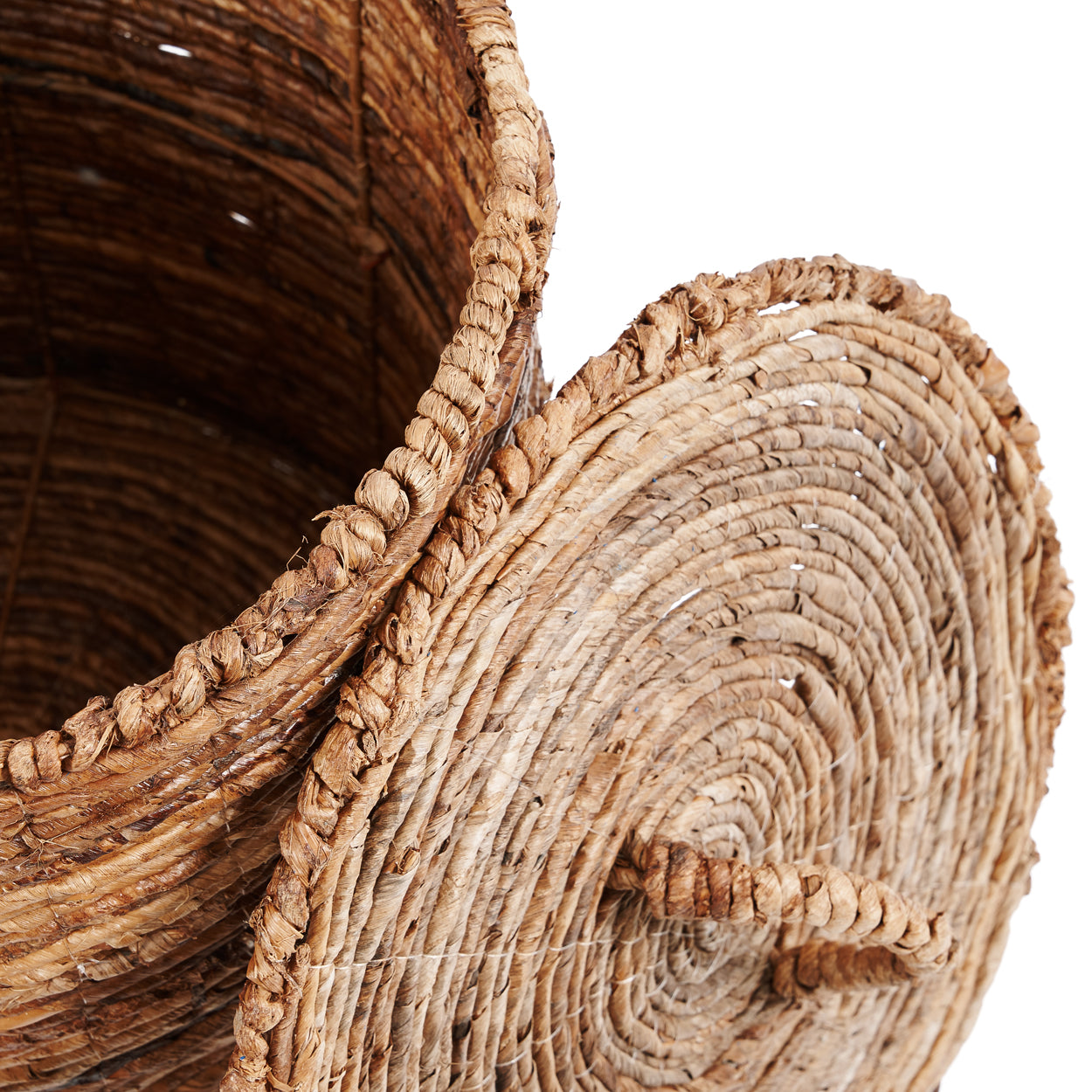 Le Panier en Feuilles de Banane Chingon