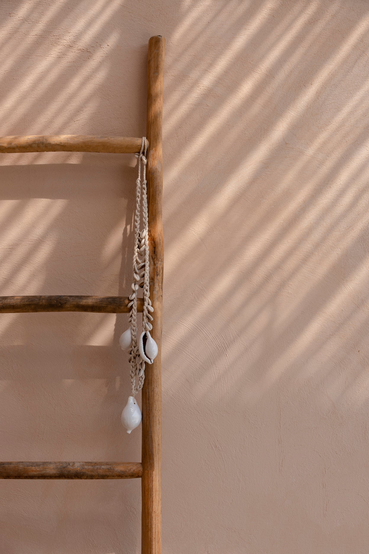 Collier big white