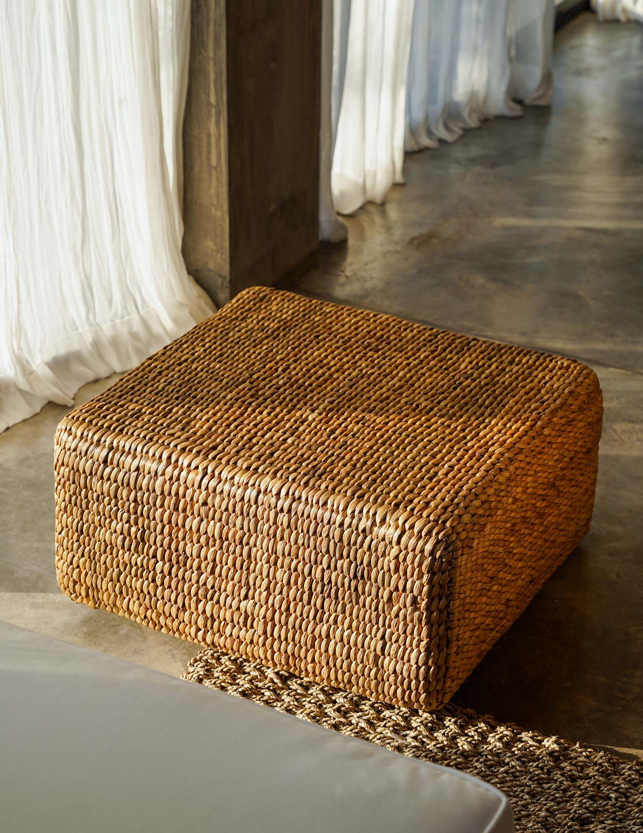 Le Pouf Carré Jacinthe