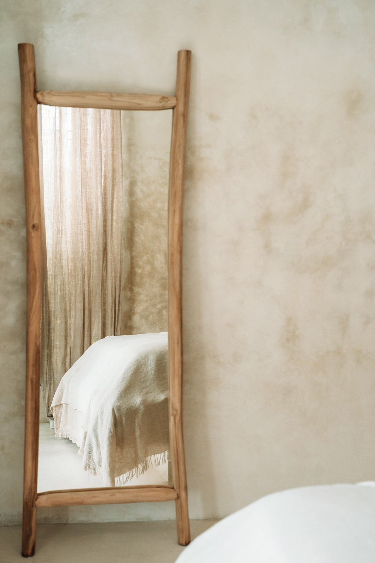 Le Miroir Island